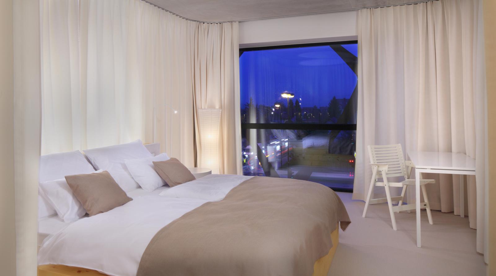 Nox Hotel 4*