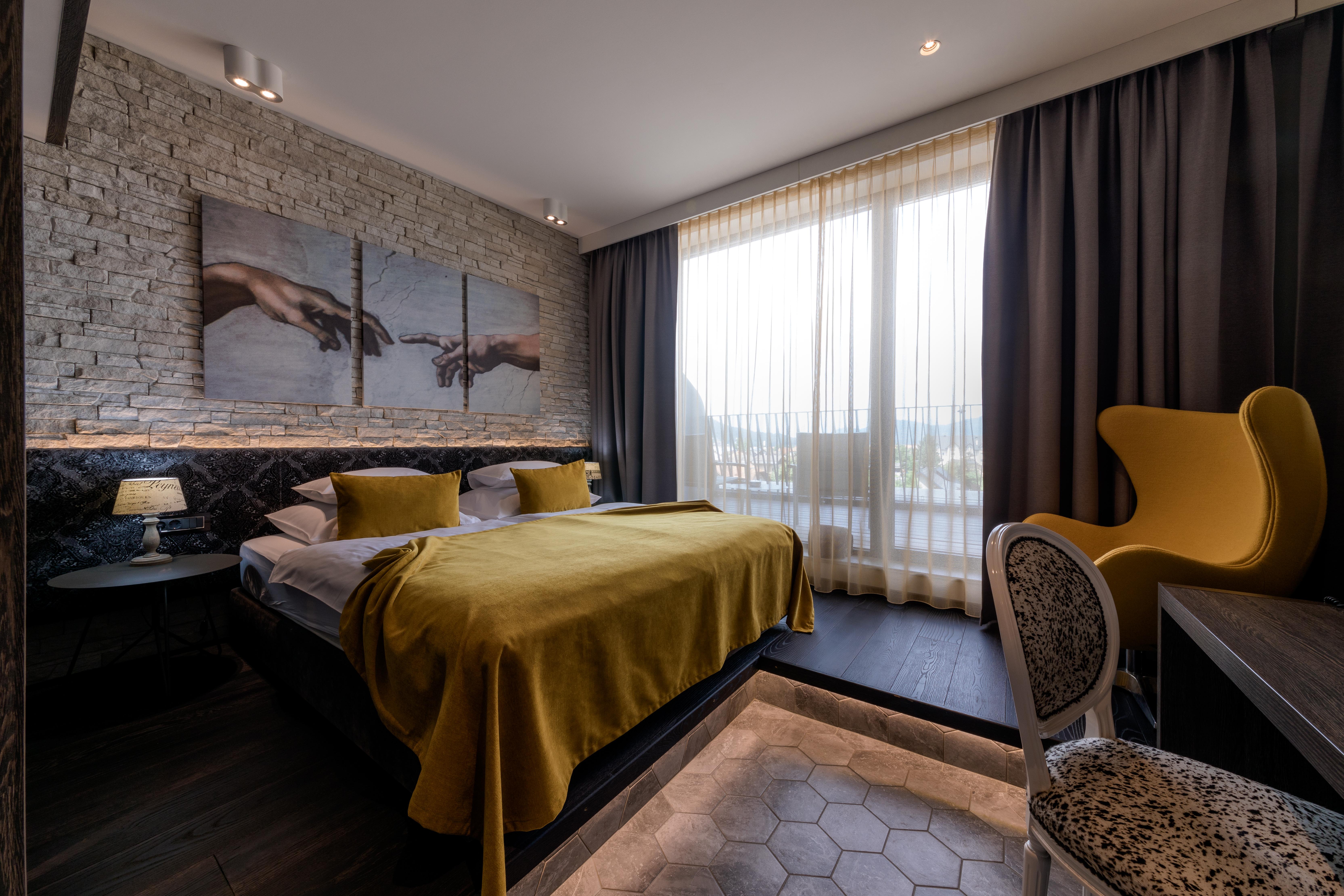 Nox Hotel 4*